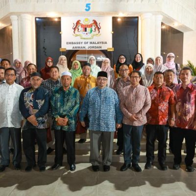 REKTOR KIAS MENYERTAI LAWATAN KERJA YB DATO’ TIMBALAN MENTERI BESAR KELANTAN DAN ROMBONGAN KE JORDAN DAN MESIR